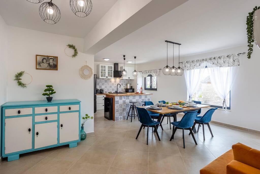 Žminj House With Pool Poli Stare Nuoniヴィラ エクステリア 写真