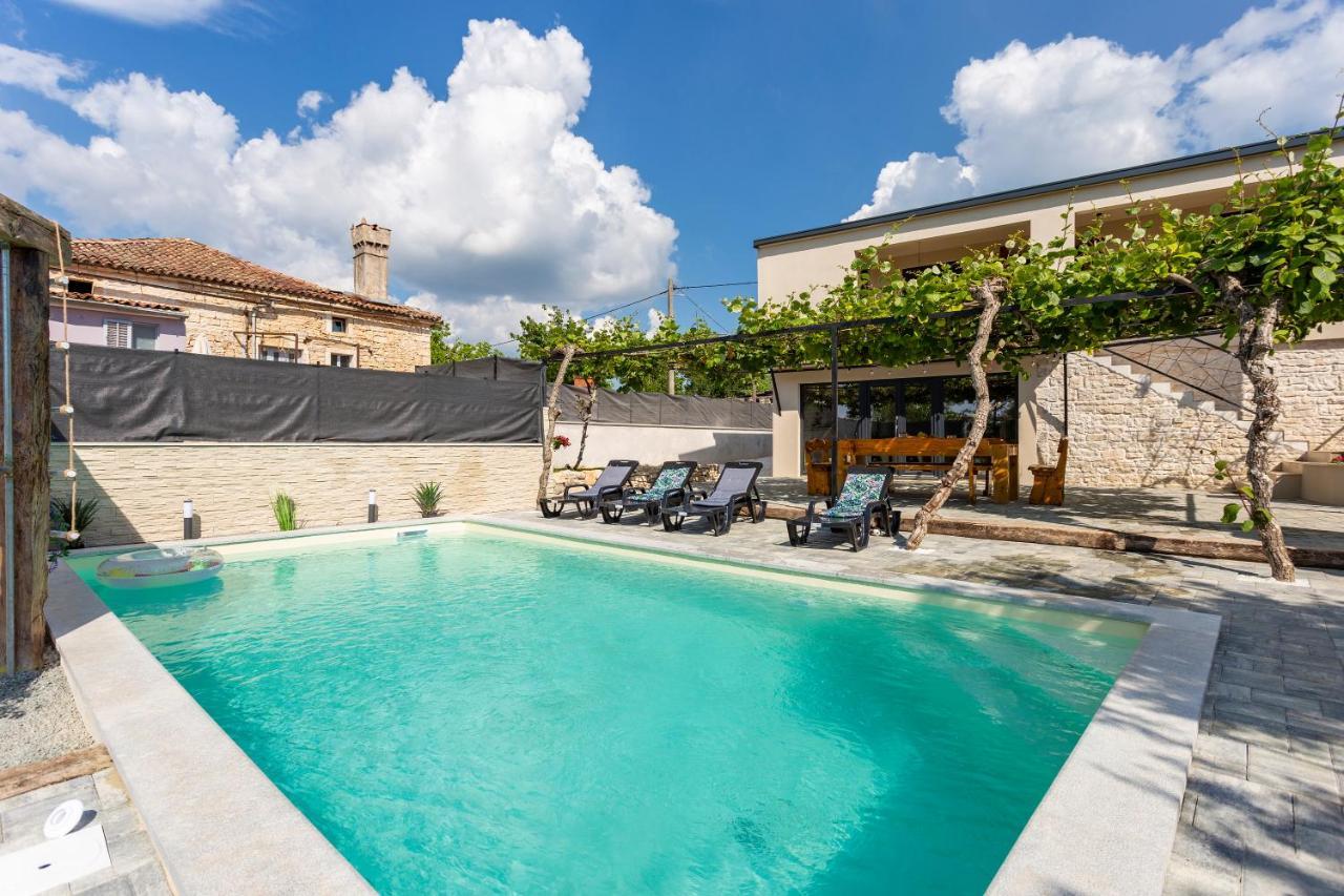 Žminj House With Pool Poli Stare Nuoniヴィラ エクステリア 写真
